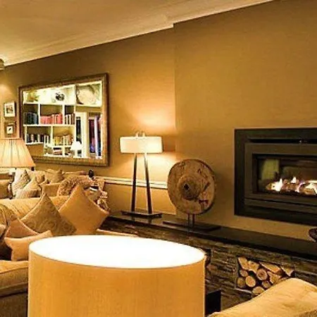 Hotel Gilpin & House