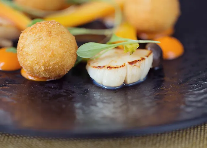 Hotel Gilpin & House