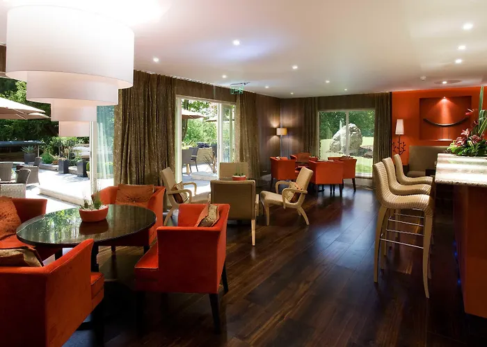 Hotel Gilpin & House