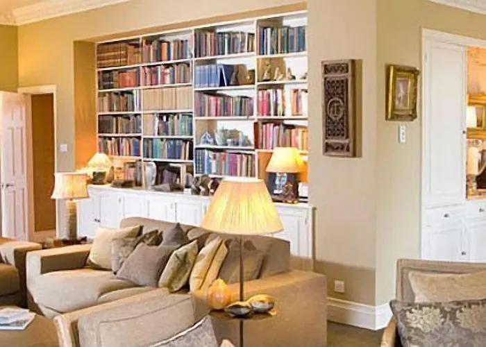 Hotel Gilpin & House