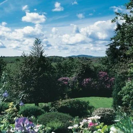 Hotel Gilpin & House